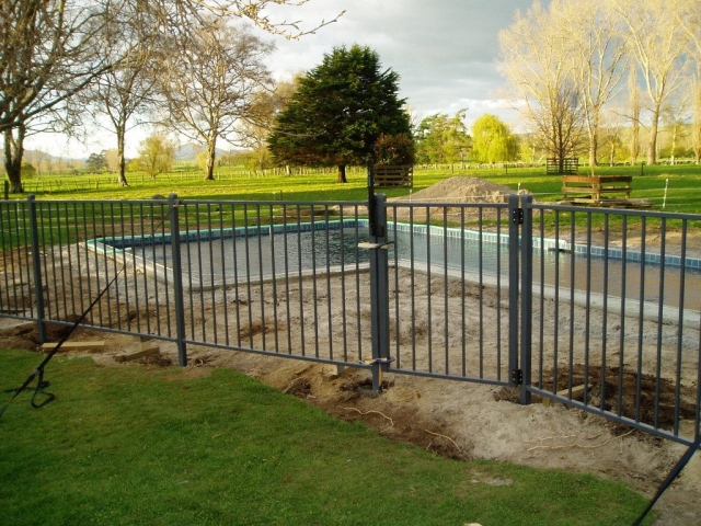 Pool fence